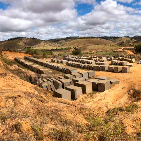 Own Quarry Preto São Benedito