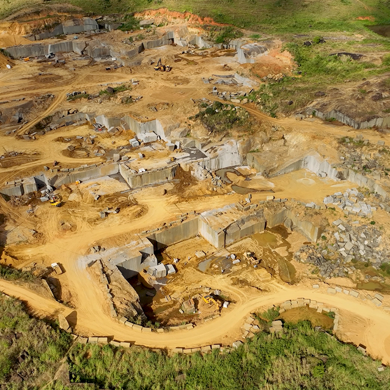 Own Quarry Preto São Benedito